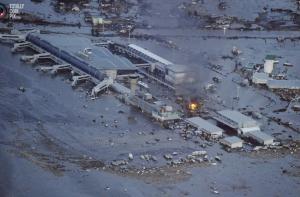 Новые кадры японского цунами потрясли мир (ВИДЕО)