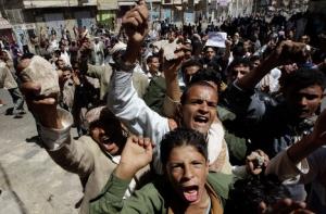 На улицы йеменского города Таиз вышли 100 тысяч протестующих