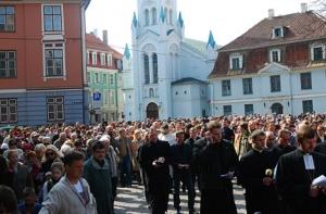 1000 человек приняли участие в Крестном ходе