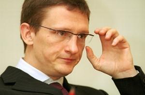 Лиепниекс попросил Кампарса отдыхать в Латвии