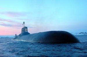 На борту британской ядерной подлодки ранили двух человек
