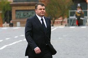 Парад Победы в Москве будет принимать Анатолий Сердюков