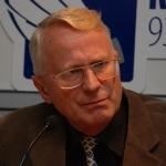 Профессор: в латвийской власти сидит «йес, сэр!»