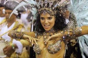 Верховный суд Бразилии признал однополые союзы