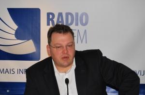 Рунгайнис: Пенсионеры приближают Латвию к финансовой катастрофе