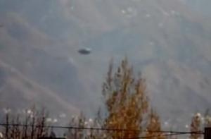 В Интернете появилась видеозапись визита НЛО в Алматы (ВИДЕО)