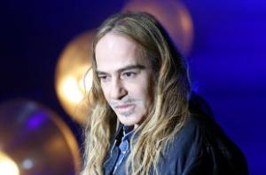 От скандалиста Гальяно отказался адвокат