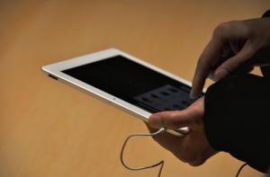 В Риге в продажу вышли iPad 2