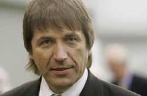 Премьер: «Единство» довольно работой министра Кампарса