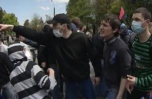 Россия требует наказать львовских вандалов