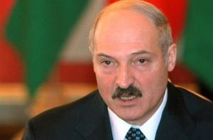 Лукашенко грозит разогнать силовиков после видеоролика на YouTube