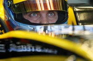 Виталий Петров: ‘Нужно не пропустить Mercedes GP вперед»