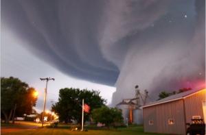 Число жертв торнадо в Миссури превысило 130 человек