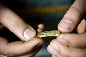 Американские банк занялся разработкой золотых приисков Афганистана