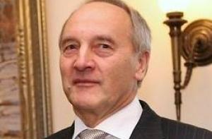 Президент Латвии хочет отказаться от своей зарплаты