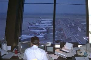 Десятки авиарейсов отменены в аэропорту Брюсселя