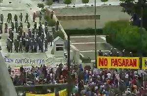 В Греции и Испании вспыхнули уличные беспорядки