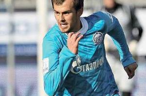 Футболиста «Зенита» попытались ударить электрошокером