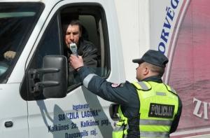 Полиция проводит масштабные рейды на дорогах