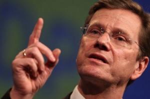 Германия признала ливийских повстанцев законной властью