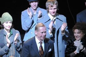 Вацлав Гавел рассматривает вопрос о том, чтобы отказаться от немецкой премии «Квадрига»