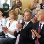 Президент Латвии готов говорить и на русском языке