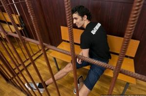 Защита рижанина стрелявшего в машину блогера Терновского обжаловала арест