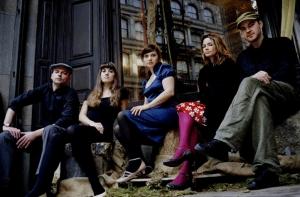 ПРЯМАЯ ВИДЕОТРАНСЛЯЦИЯ: в Дзинтари выступают Nouvelle Vague и Pieneņu Vīns