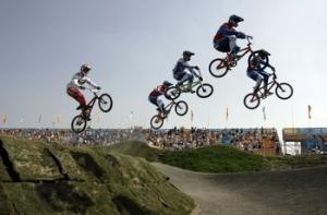 Латвийский велогонщик взял серебро на ЧМ по BMX