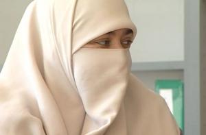 С завтрашнего дня в Бельгии будет запрещено носить паранджу