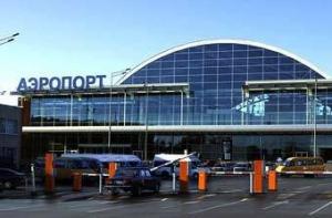 «Внуково» полностью закрылось из-за лопнувшей шины «Боинга»