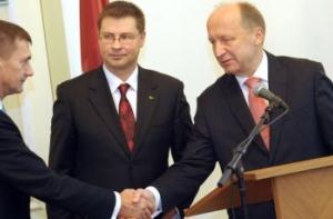 Премьеры стран Балтии обсудят вопрос о терминале сжиженного газа в октябре