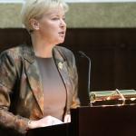 Экс-спикер Сейма считает Затлерса слабым политиком и человеком