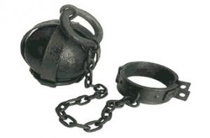 Маньяк удерживал своих жертв в заточении 40 лет