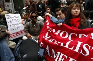 Американцы протестуют против «финансового терроризма»