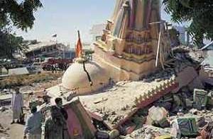 В Индии в результате землетрясения погибли до 200 человек