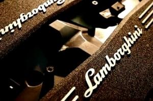 Lamborghini выпустил самый дорогой автомобиль