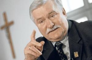 Бывший президент Польши отказался от главной литовской награды