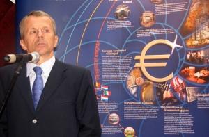Эстонский министр обозвал евроскептиков дебилами
