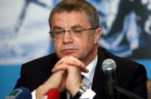 Команды КХЛ поменяют самолеты