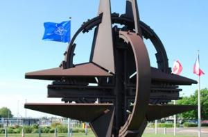 Генсек НАТО: альянс остается оплотом борьбы с экстремизмом