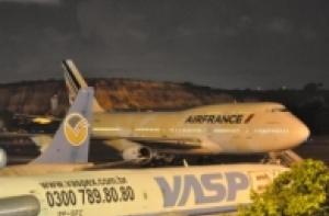 Air France из-за забастовки отменяет около 200 рейсов