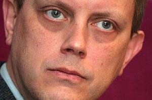 Стрейпс назвал латышей мазохистами