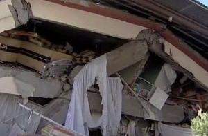 В результате землетрясения в Турции погибли 570 человек