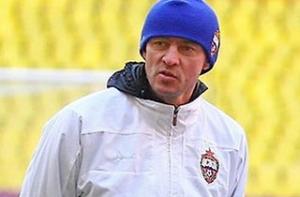 Виктору Онопко подарят кепку и медаль