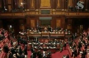 Парламент Италии одобрил закон по стабилизации экономики