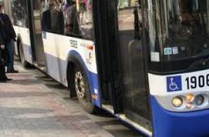 В День поминовения усопших пустят дополнительный транспорт