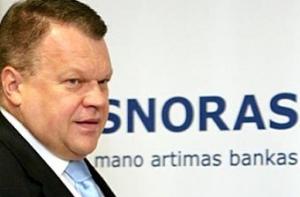 Экс-президент банка Snoras попросит убежища в Англии