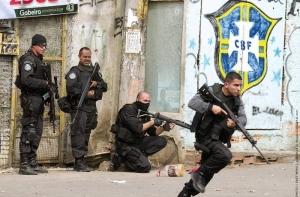 Полиция отбила у наркомафии крупнейшую фавелу Бразилии