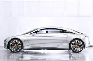Новый Mercedes-Benz S-Class сможет ездить без водителя